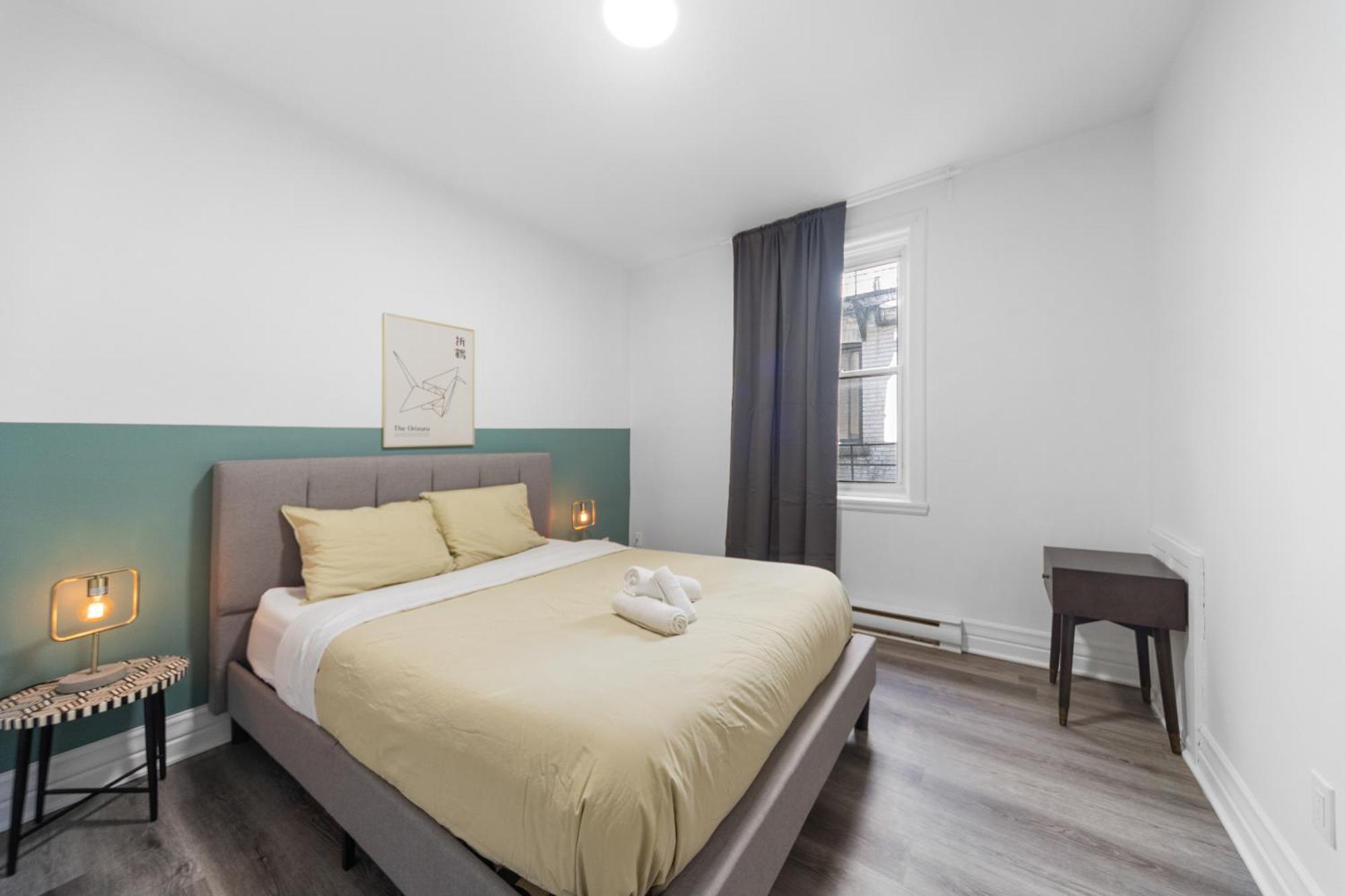 Modern And Cozy 4 Bedrooms Sleep 12 Монреаль Экстерьер фото
