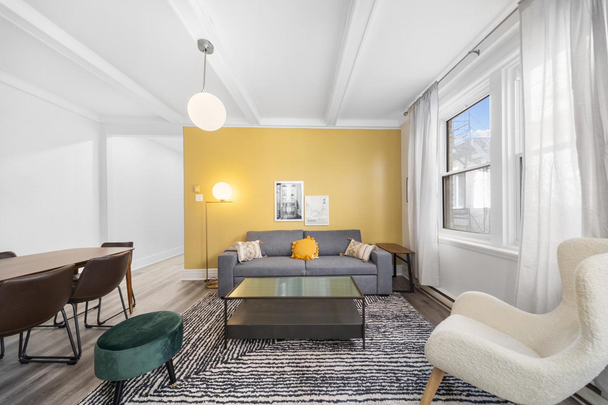 Modern And Cozy 4 Bedrooms Sleep 12 Монреаль Экстерьер фото